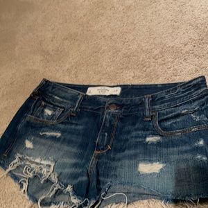 Low rise Abercrombie shorts